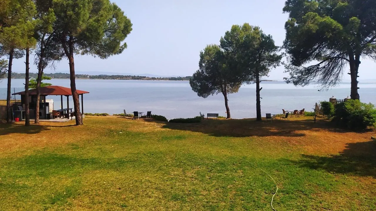 Studios Efi Beach Vourvourou