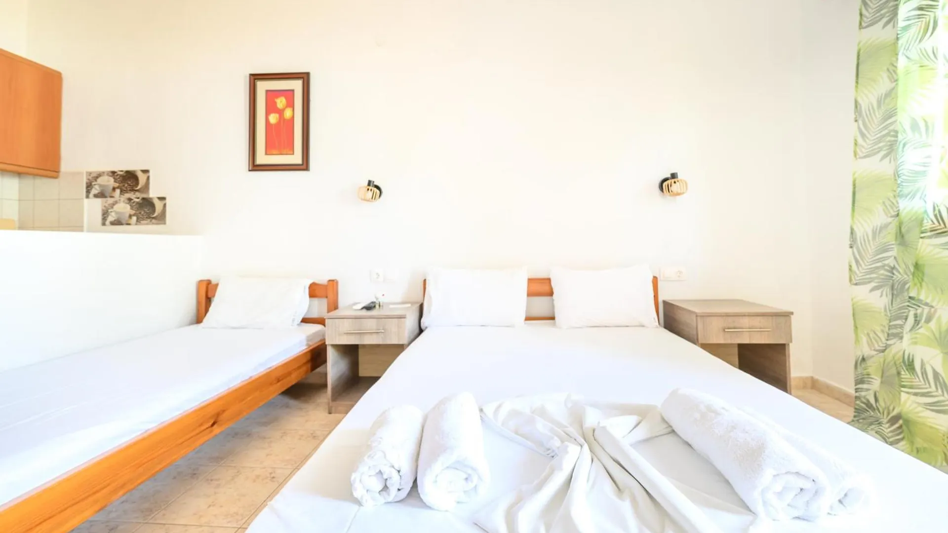 Studios Efi Beach Vourvourou Apartment