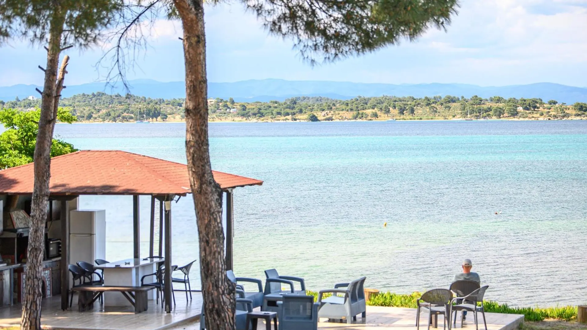 Studios Efi Beach Vourvourou Apartment